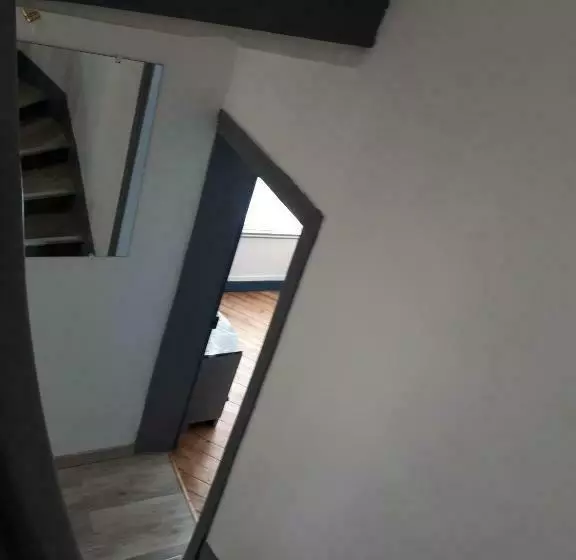 ベッドアンドブレックファースト Restaurant & Chambres D Hôtes L Eau Vive