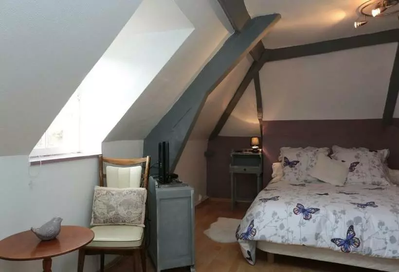 ベッドアンドブレックファースト Restaurant & Chambres D Hôtes L Eau Vive