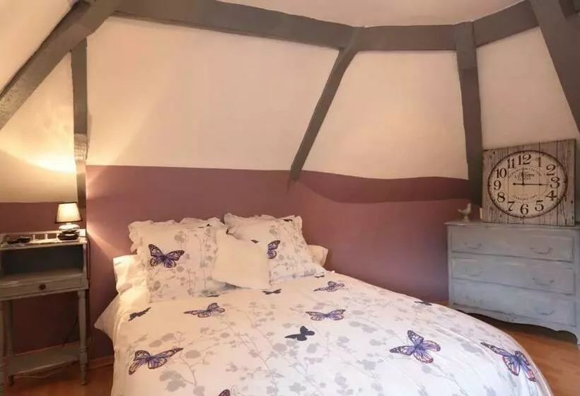 ベッドアンドブレックファースト Restaurant & Chambres D Hôtes L Eau Vive