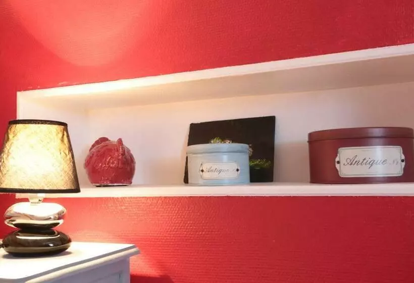 ベッドアンドブレックファースト Restaurant & Chambres D Hôtes L Eau Vive