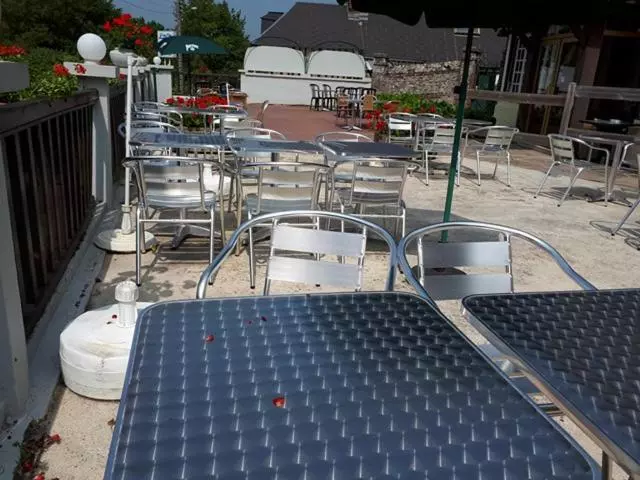 ベッドアンドブレックファースト Restaurant & Chambres D Hôtes L Eau Vive