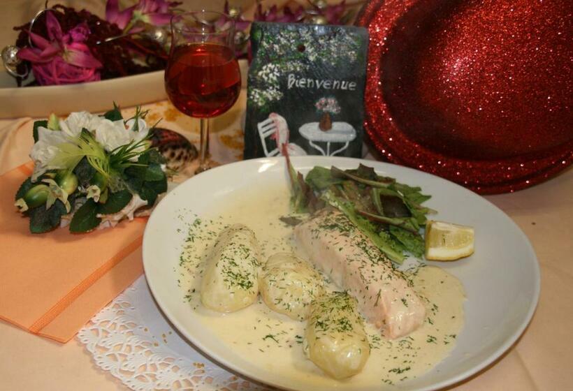 Bed and Breakfast Restaurant & Chambres D Hôtes L Eau Vive