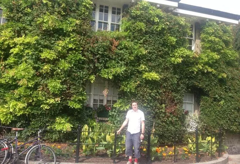 Acara House B&b