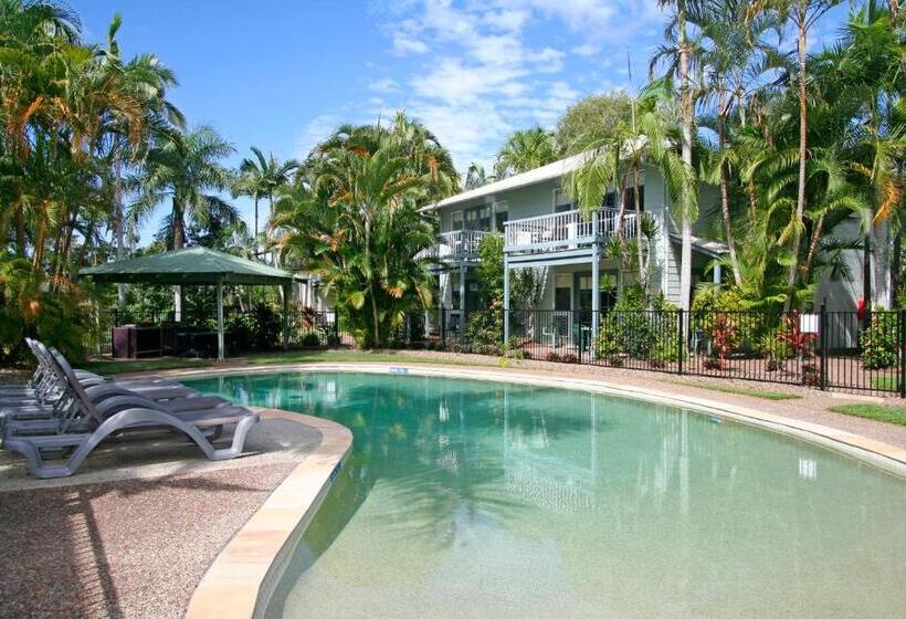 Coral Beach Noosa Resort