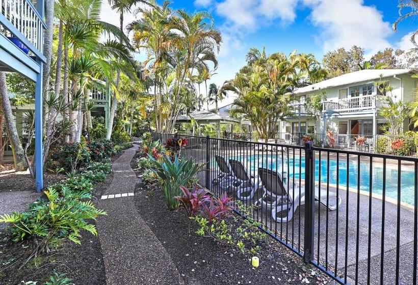 Coral Beach Noosa Resort