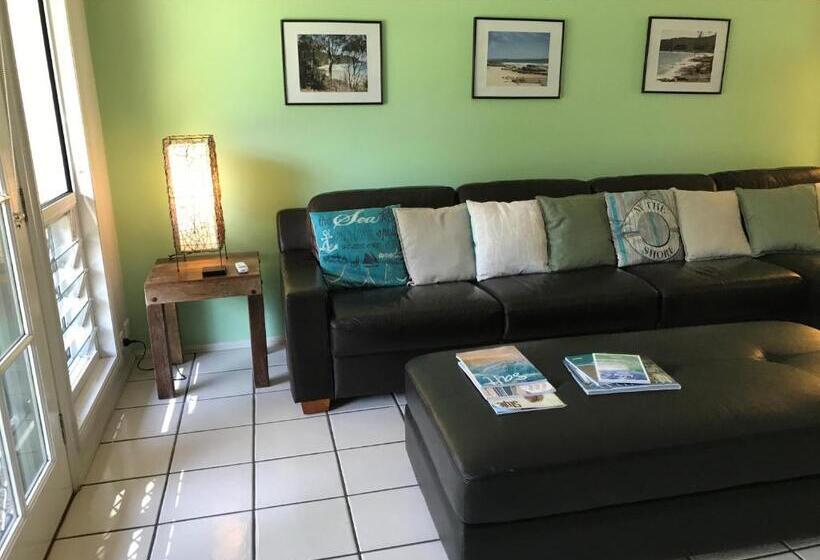 Coral Beach Noosa Resort