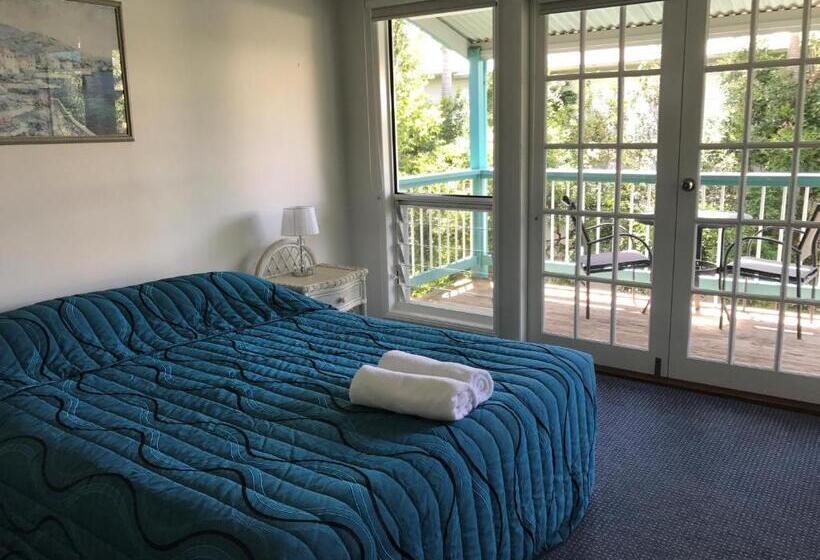 Coral Beach Noosa Resort