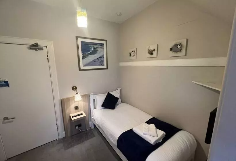 簡易ホテル Ardenlee Guest House