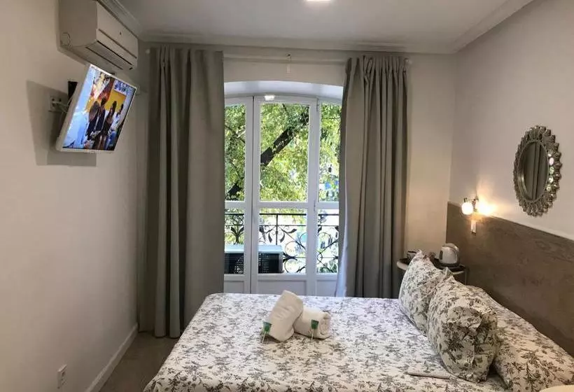 مسافرخانه Casa de Huespedes Marisol