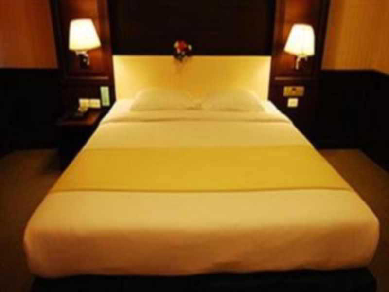 酒店 Chainat Thani