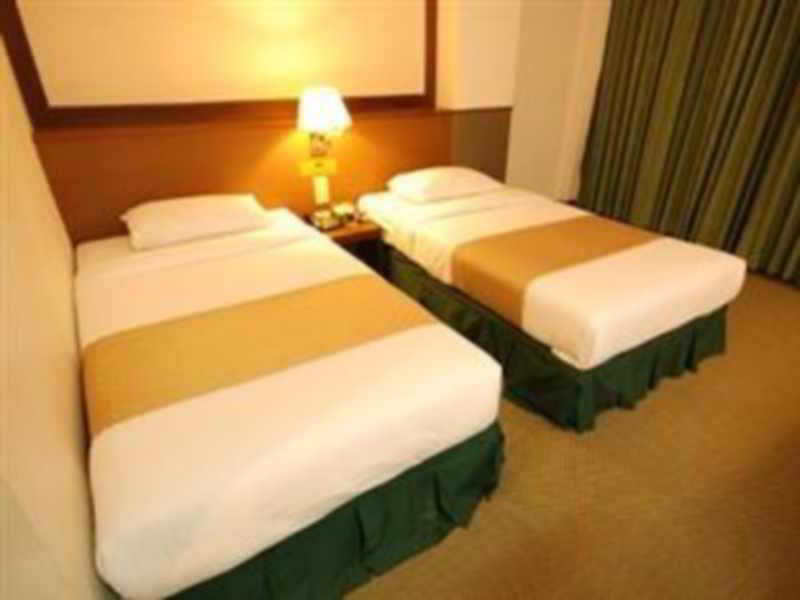 酒店 Chainat Thani