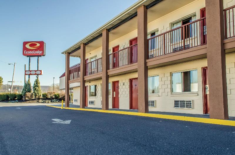 Отель Econo Lodge Northeast