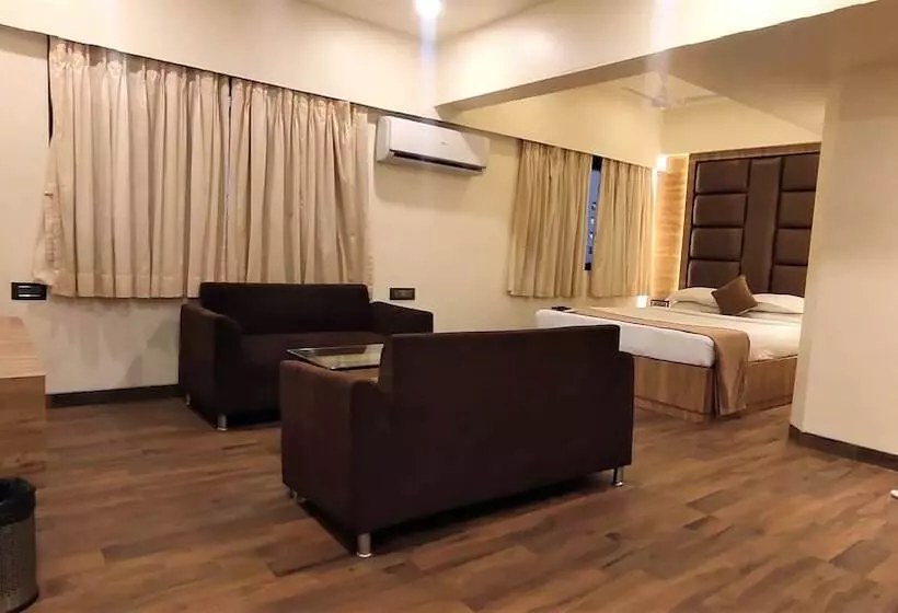 Hotel Heritage Dakshin