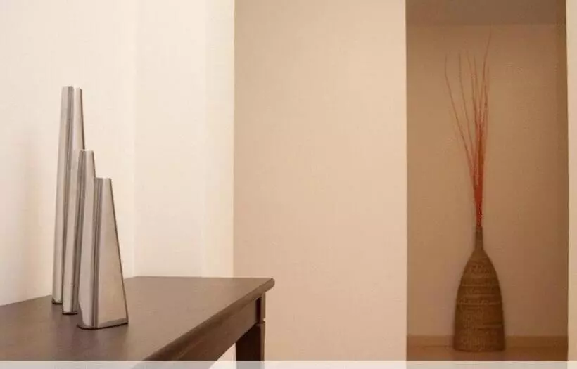 هتل Hostal Granado