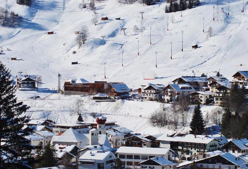 ホテル Pension Kirchplatz