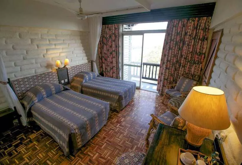 هتل Sarova Salt Lick Game Lodge