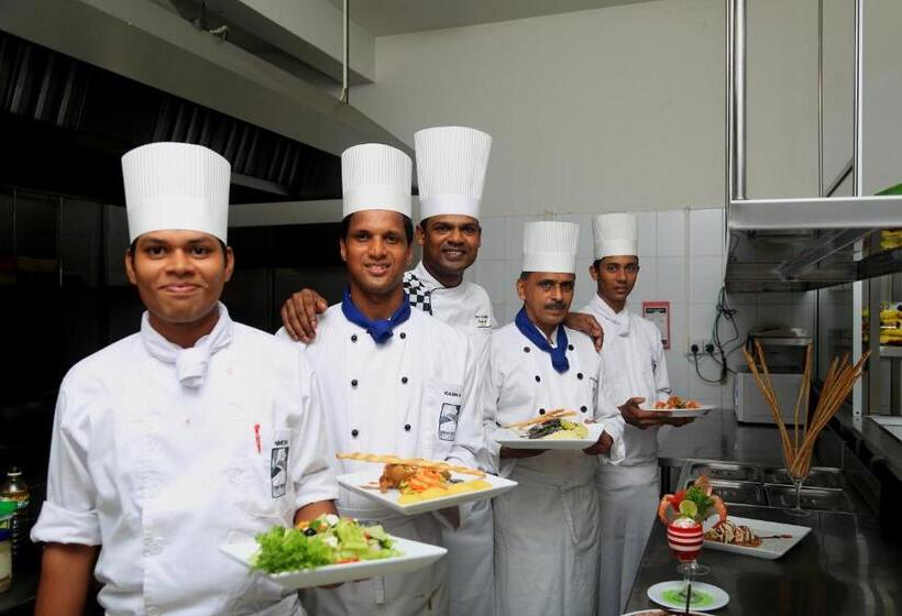 酒店 Temple Tree Resort & Spa