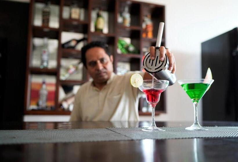 酒店 Temple Tree Resort & Spa