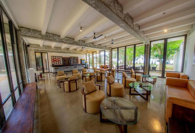 酒店 Temple Tree Resort & Spa