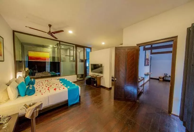 Hotel Temple Tree Resort & Spa