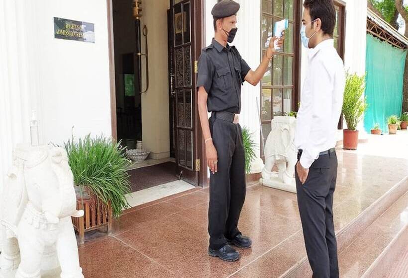 ホテル The Hadoti Palace Bundi