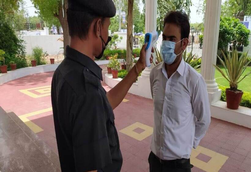 ホテル The Hadoti Palace Bundi