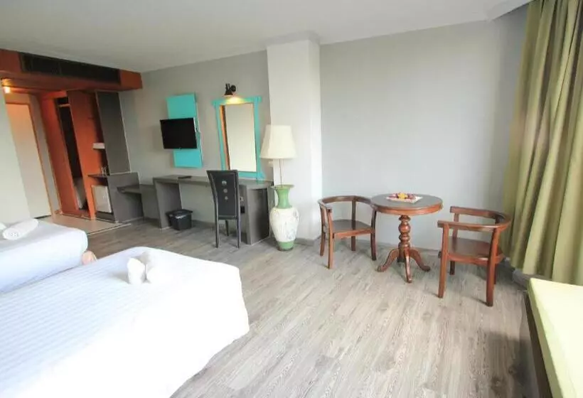 בית מלון כפרי Thepnakorn