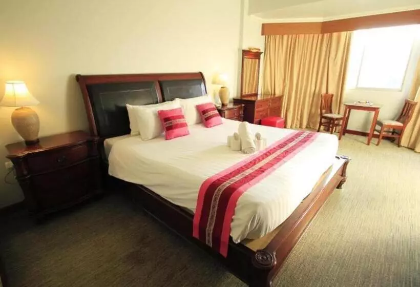 בית מלון כפרי Thepnakorn