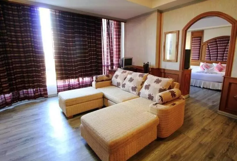 בית מלון כפרי Thepnakorn