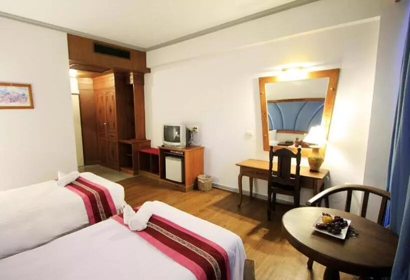 בית מלון כפרי Thepnakorn