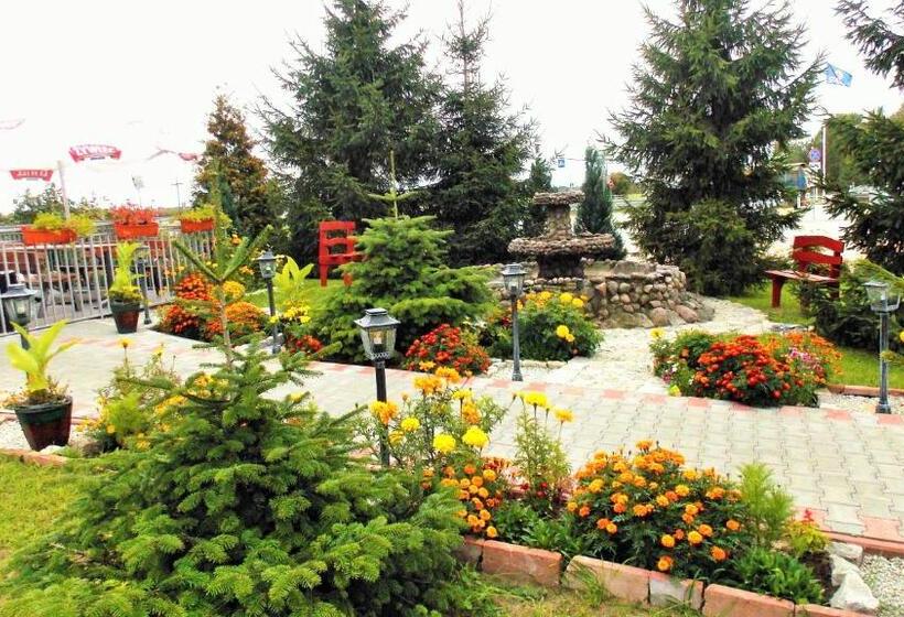 בית מלון כפרי Tirest