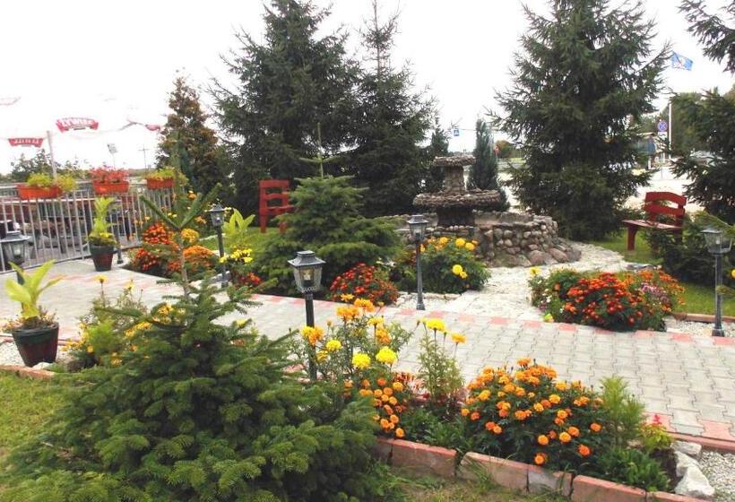 בית מלון כפרי Tirest