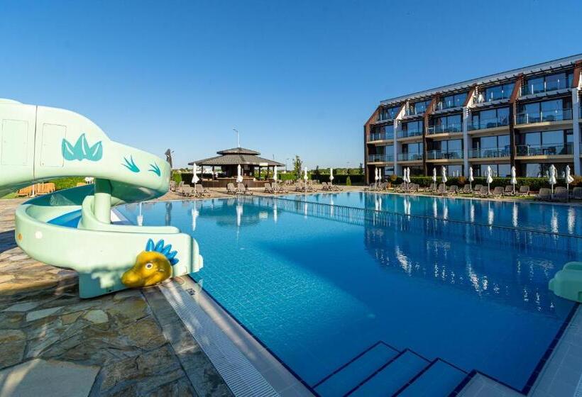 בית מלון כפרי Topola Skies Resort & Aquapark