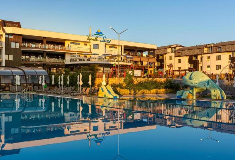 בית מלון כפרי Topola Skies Resort & Aquapark