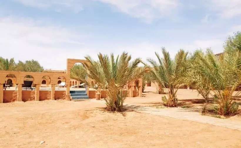 Hospedaria Auberge Camping Oasis El Mharech