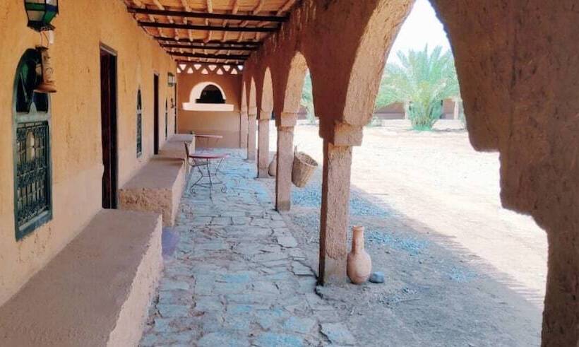 فندق صغير Auberge Camping Oasis El Mharech