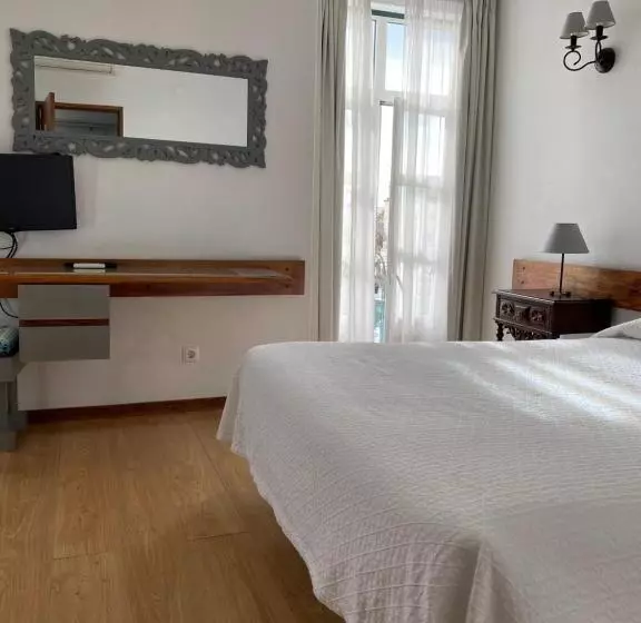 تختخواب و صبحانه Residencial Arabi