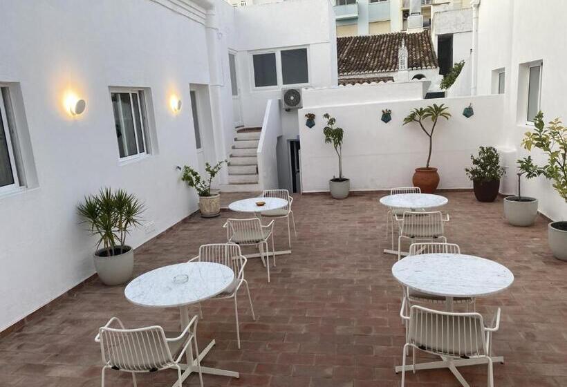 تختخواب و صبحانه Residencial Arabi