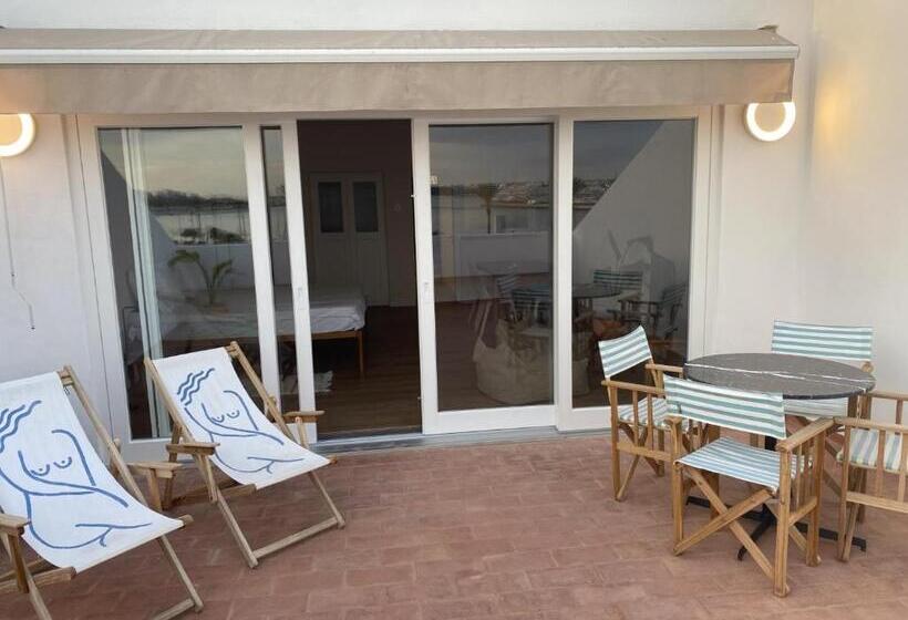 تختخواب و صبحانه Residencial Arabi