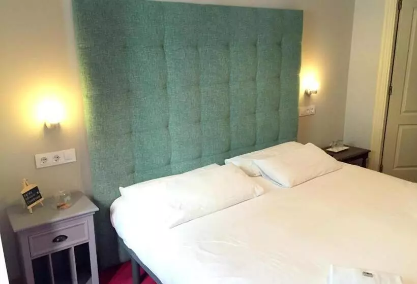 客栈  Iturrienea Ostatua