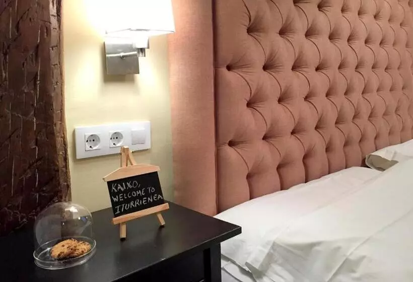 客栈  Iturrienea Ostatua