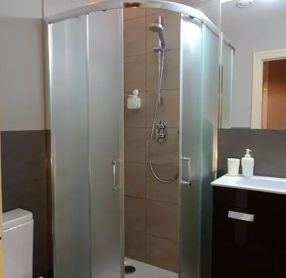 客栈  Iturrienea Ostatua