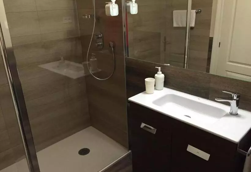 客栈  Iturrienea Ostatua