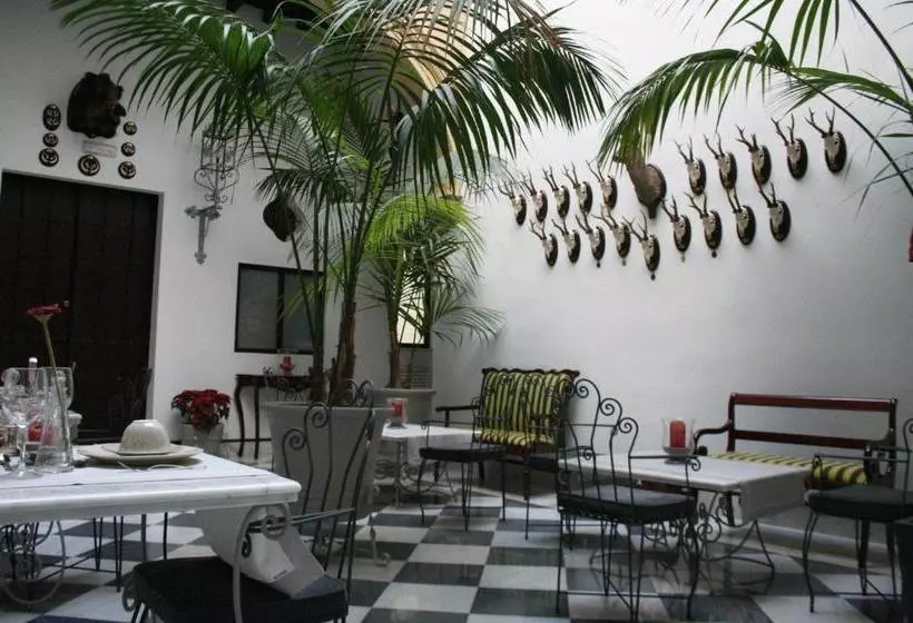 Hostel Palacio San Bartolomé