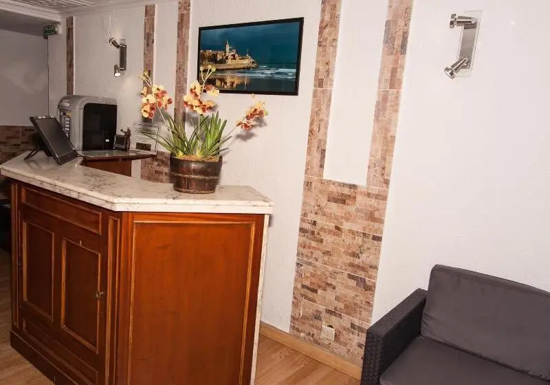 Hostal Verdemar
