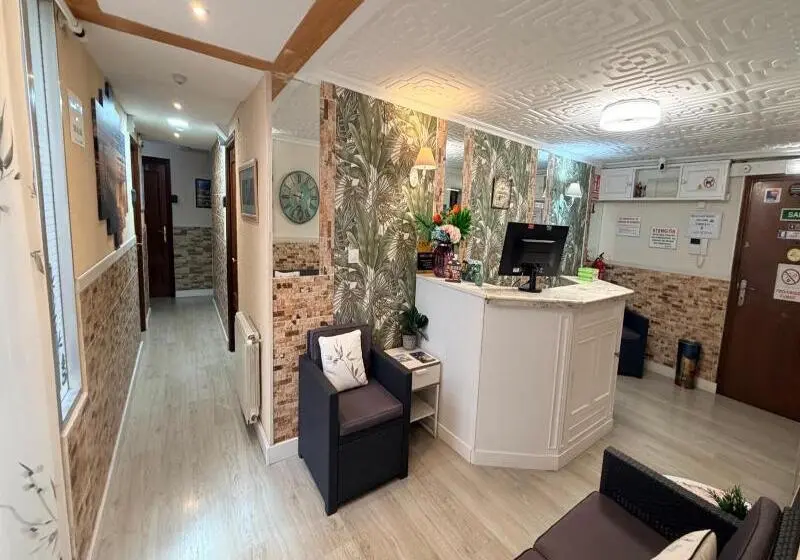 Hostal Verdemar