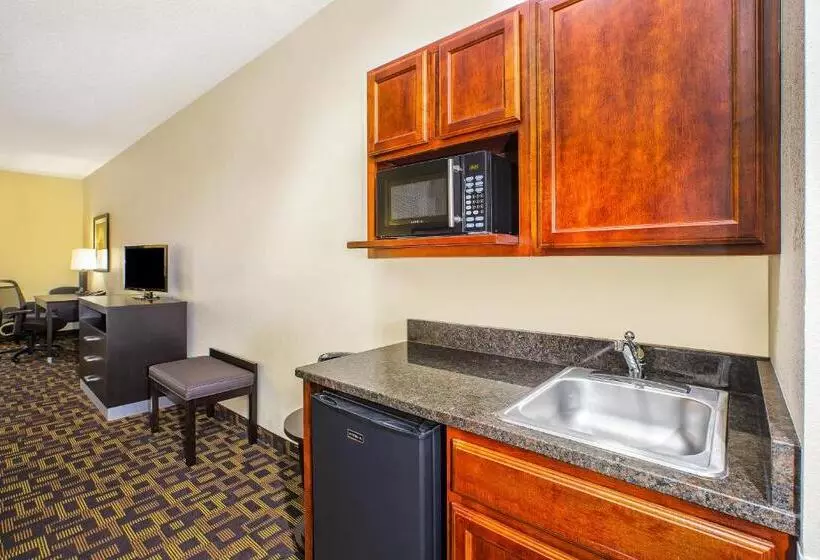 Holiday Inn Express Hotel And Suites Marysville, An Ihg
