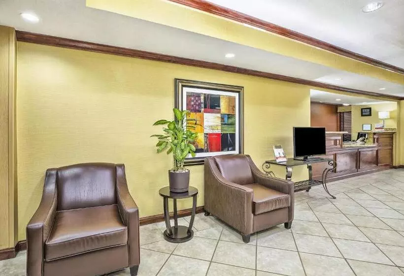 Holiday Inn Express Hotel And Suites Marysville, An Ihg