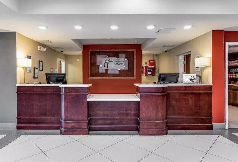 호텔 Holiday Inn Express & Suites Lantana, An Ihg