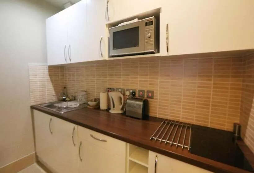 هتل Palmerston Suites